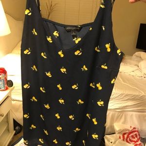 Banana republic lemon patterned top tank top